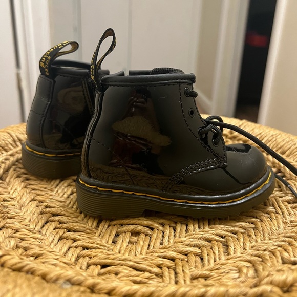 Toddler Doc Martens boots Sz 6 - Picture 2 of 4